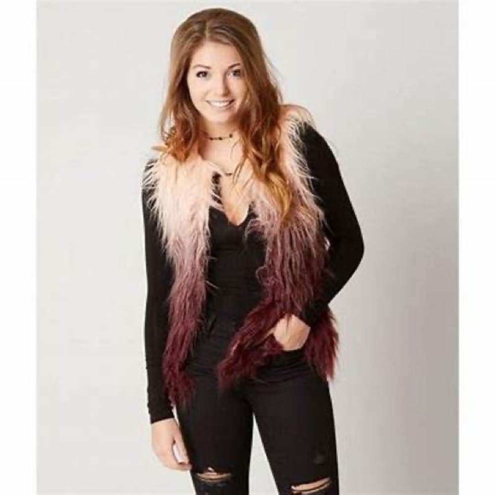 Me Jane Purple Ombré Faux fur Vest sz Medium